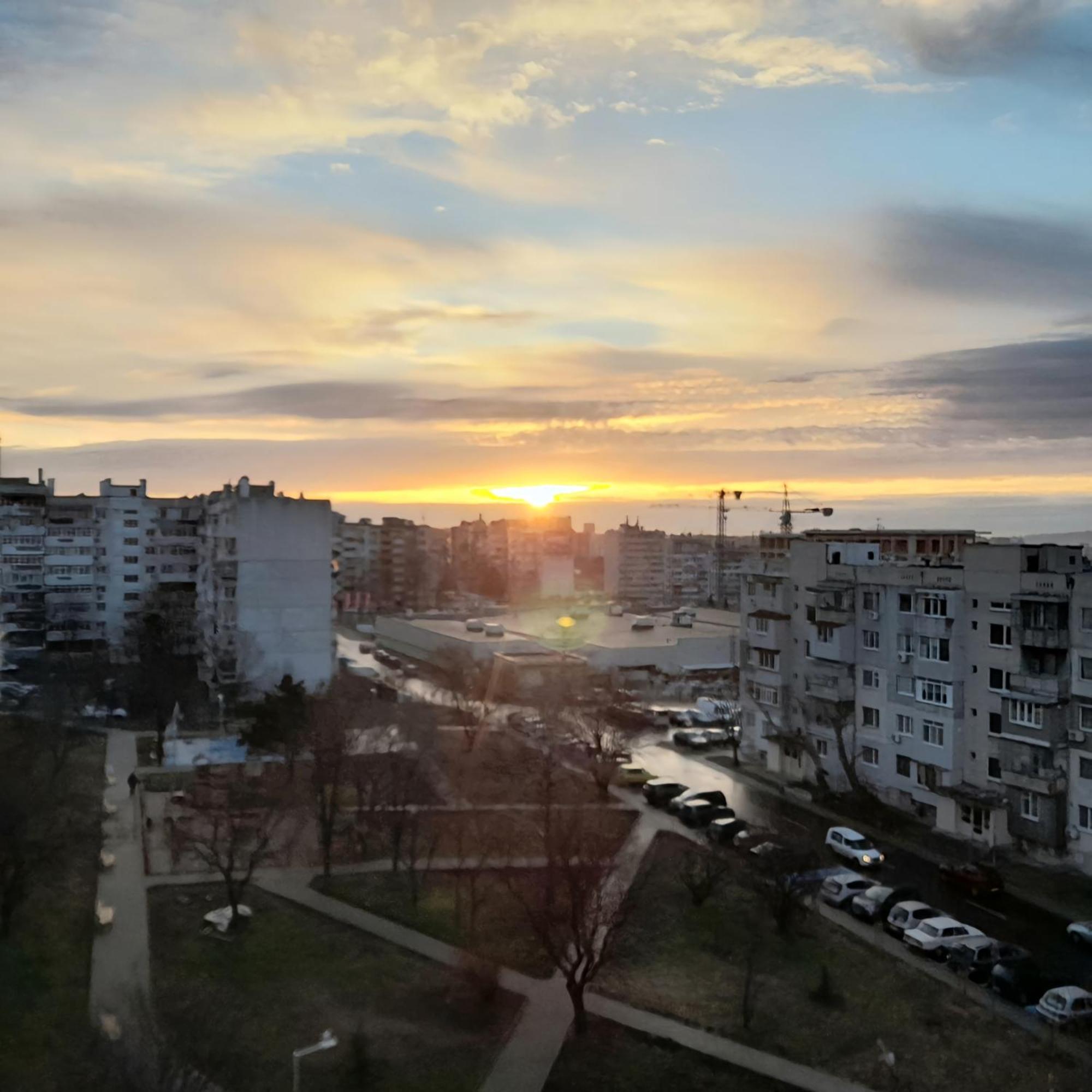 Cozy Apartment With Balcony On The Black Sea- Part Of The Family 'Vicki Apart Varna Luaran gambar